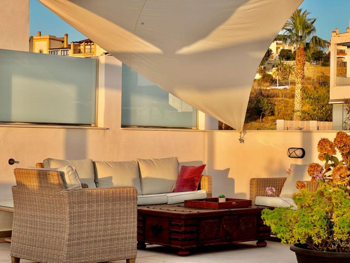 Baviera Hills Holiday Apartment Caleta de Vélez Eksteriør billede